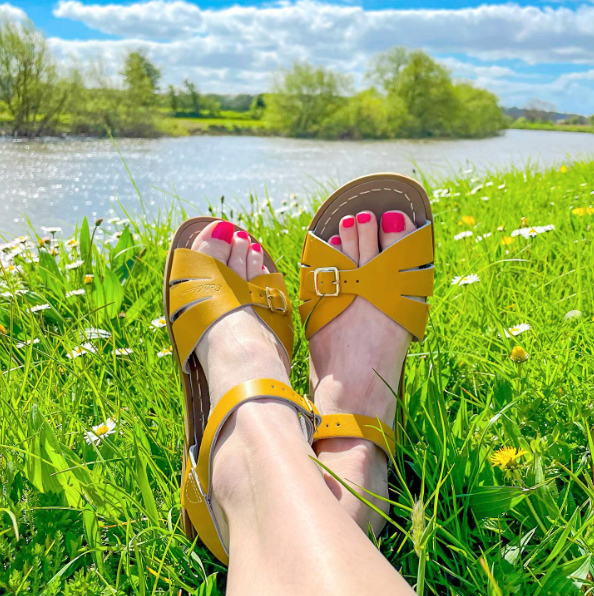 Top 5 summer pedicure trends for 2024 to show off your sandals